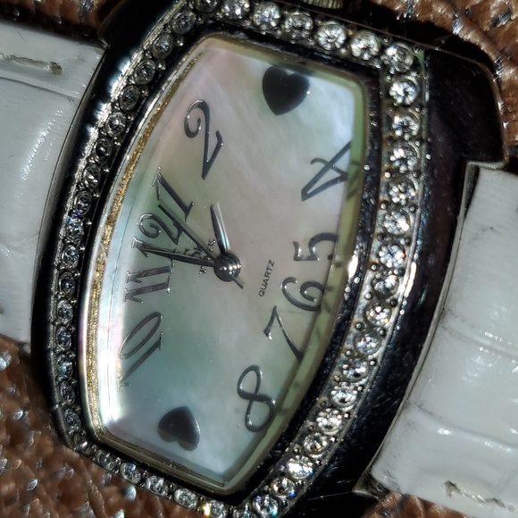 Women's watch - Picture 5 of 9